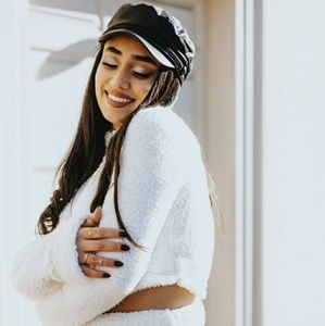 Meet your Posher, Nour